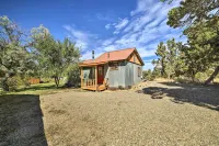 Idyllic Dolores Cabin w/ Fire Pit & Lake Views! - 3 étoiles