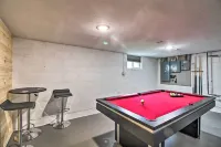 Cozy Getaway 5 Miles to Duluth and Lake Superior! فنادق في Hermantown