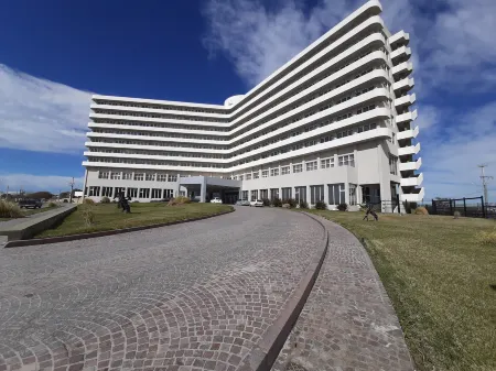 Rayentray Grand Hotel