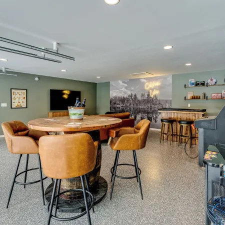 Lake Front Cabin, Media/Game Room, Kayaks, Multi-Level Deck--Newly Remodeled