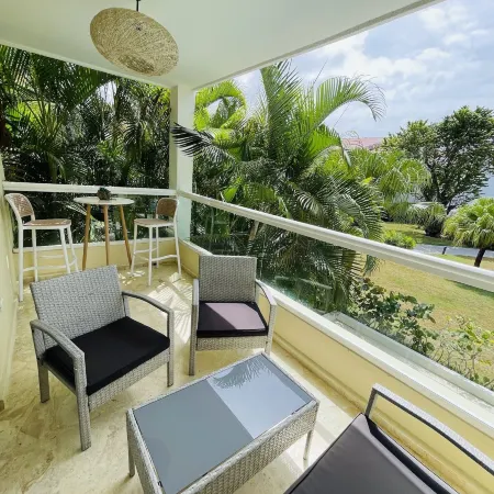 Playa Dorada King Bed Beachfront