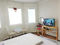 Pyeongchang Jayeonel Dalmeunjip Hotel di Pyeongchang-gun