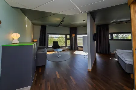 Comfort Hotel RunWay