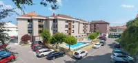 Hotel Los Arces - parking