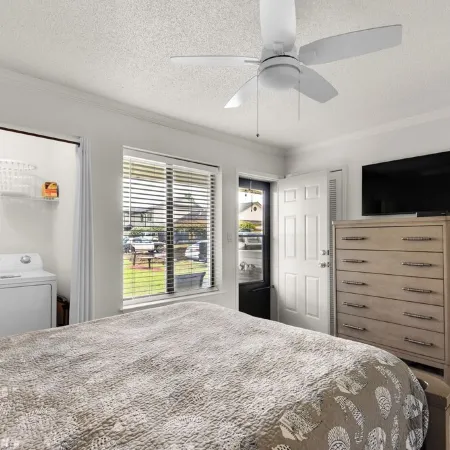 Charming 1-bedroom condo in superb Destin with WiFi, AC