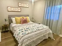 Stylish, modern, REMODELED : Central Location