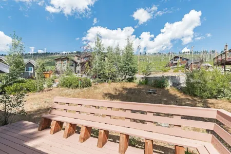 Elk Forest Escape Economy Family Abode