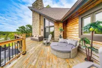 Fox River Luxury Estate: Pool, Sauna & Eagle Views - Homestays