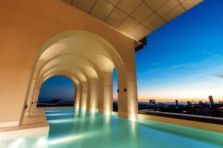 Arjuna Solitaire Hotel Отели рядом с достопримечательностью «Отрес Бич»