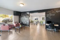 Red Lion Inn & Suites Kennewick Tri-Cities Hotels in Kennewick