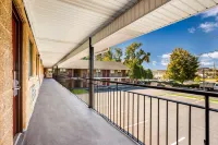 Red Carpet Inn Edison