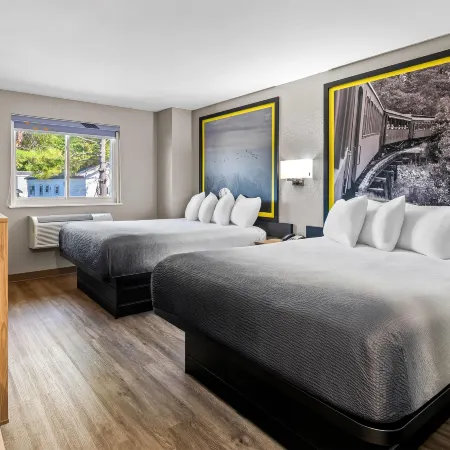 Super 8 by Wyndham Lewiston Auburn Area