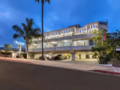 Travelodge by Wyndham San Clemente Beach Hotels in San Clemente