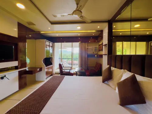 Hotel Dwaraka - 2-Star