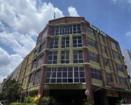 Dancenter KLIA Formerly Bary Inn Hotels near National Automobile Museum