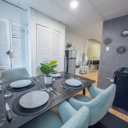 Calm Cocoon by the Train+We Pay Half Your Parking, Sleeps 6! 20% OFF 7 days