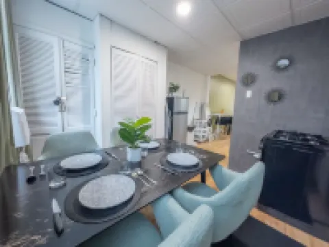 Calm Cocoon by the Train+We Pay Half Your Parking, Sleeps 6! 20% OFF 7 days