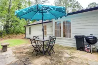 Walk to Dtwn Woodstock: Modern Home w/ Patio! - 4 tähden