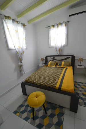 Lodge Dessin, F2 in residence with swimming pool