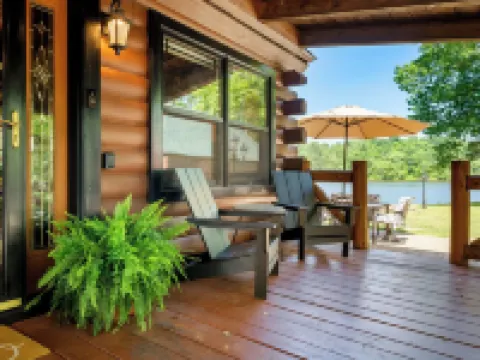 Riverfront Cabin with Cedar Wood Hot Tub, Dry Sauna, and Dock Hotels in Halfmoon