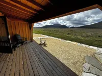 Cozy cabin 2 in at Almo Inn with AC, WiFi near City of Rocks/Castle Rocks Idaho Hotele w: Almo
