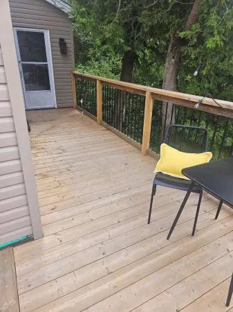 Central/Dog Friendly/Parking/AC Отели рядом с достопримечательностью «Reed's Point Lighthouse»