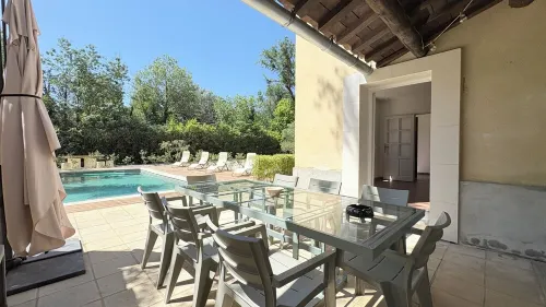 Mas Provençal near Avignon