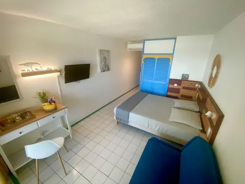 Ti Studio, 180° sea view, luxury swimming pool