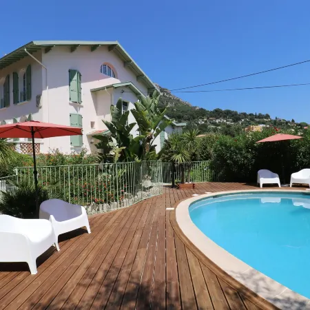 La Villa Roseraie , Hôtel Familial Ouvert Toute L Annee