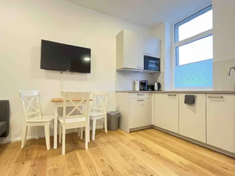 (AM1082) Timely furnished apartment for fitters