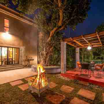 Stayvista @ Taruchaya Japanese Interiors/ Raichak Hotel Exterior