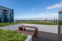 The Essence - Fresh, Light & On the Tram Line! Hotels in South Melbourne