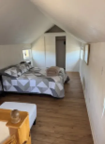 Cambria Cute Cottage with Private Deck