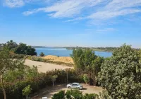 Aton Apartment in Luxor Resort, Minutes to City Center. Hotels in At Tod