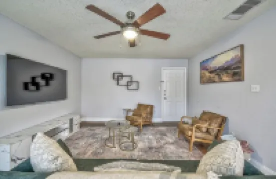 Centrally Located DFW Retreat