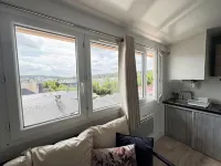 Cocoonlis, Charmant 2 Pièces au Cœur de la Ville Avec vue sur la Basilique Hotels in Lisieux