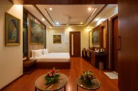 Grand FFOUR near Nehru Place, Delhi Hotels near LSR College
