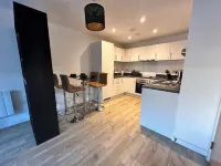 1 -bed Apartment Close to Gatwick Airport