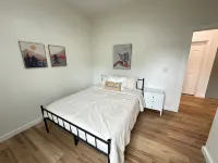 BRAND NEW 3 Bedroom Modern Barndominium at Lake Cumberland .5 mi to boat launch!