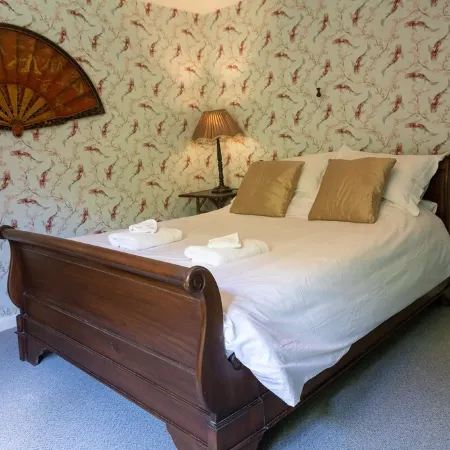 1950's styled Bungalow close to Cornwall Coast in quiet surroundings. Отели в г. Бьюд