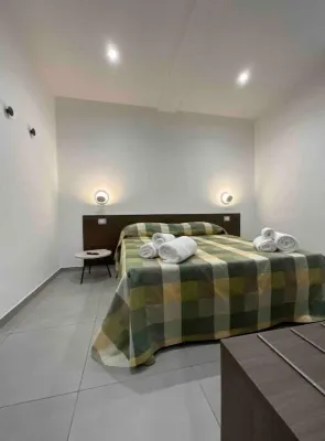 Centopassidamare Emerald