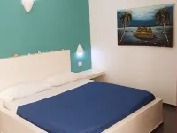 Apt. in Estoril, Boa Vista, Sal Rei, Cape Verde just 75 meters from the beach. Hotels in 