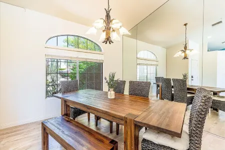 360° Mountain Views, Heated Pool & Spa, Firepit