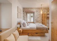 Luksuzno Opremljena Autohtona Kamena Kuća Smještena sa Wellnes/spa Sadržajem