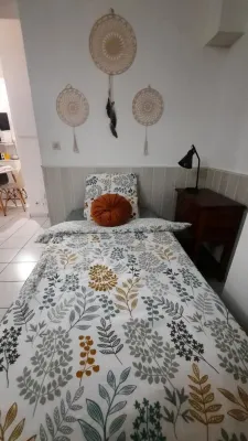 SCALE BOURBON SEASONAL RENTAL