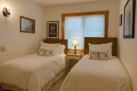 Jay Peak 2BR/2BA Ski-in/Ski-Out V341
