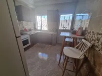 Welcome to our charming house S+2 !2 minutes from technopole and 10 from beach!! Hôtels à : Soliman