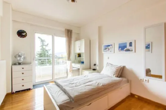 Compact 3 room apartment in Mall Athens.