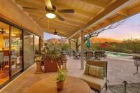 Private Foothills Villa + Panoramic Views + Heated Pool/Spa
