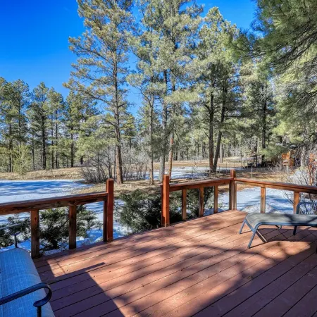 Whispering Pines Canyon Retreat - Pet friendly
